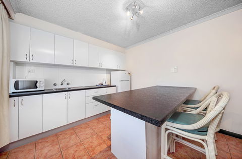 Belconnen Way Motel And Serviced Apartments - Accommodation in Brisbane 4
