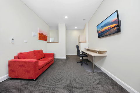 Belconnen Way Motel And Serviced Apartments - Accommodation in Brisbane 6