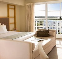 Quality Suites Deep Blue - Accommodation in Brisbane