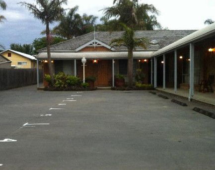 Best Western Coastal Waters Motor Inn - Accommodation in Brisbane 1