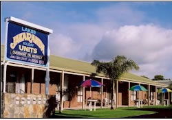 Lakes Jakaranda Holiday Units - Accommodation in Brisbane 1