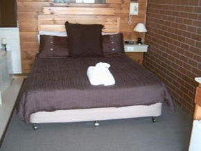 Paruna Motel - Accommodation in Brisbane 1