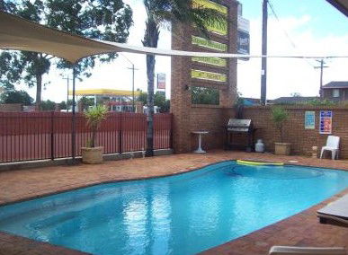Cobar NSW Accommodation in Brisbane