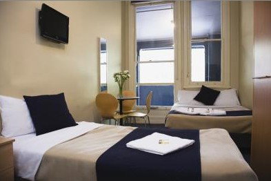 Macleay Lodge - Accommodation in Brisbane 4