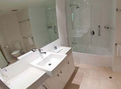 Regatta Riverfront Apartments - Accommodation in Brisbane 3