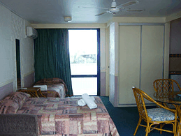Club Surfers - Accommodation in Brisbane 0