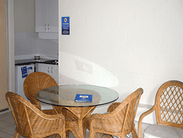 Club Surfers - Accommodation in Brisbane 2