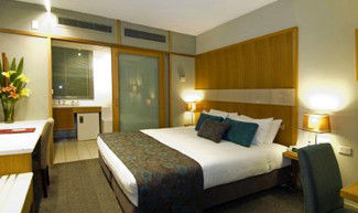 Downtowner On Lygon - Accommodation in Brisbane 0