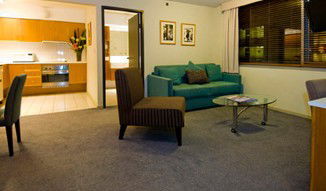 Downtowner On Lygon - Accommodation in Brisbane 3