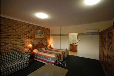 Country Gardens Motor Inn - Accommodation in Brisbane 3