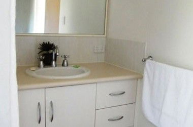 Clarks Beach Apartment - Accommodation in Brisbane 2