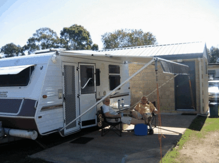 Glenlodge Caravan Village - Accommodation in Brisbane