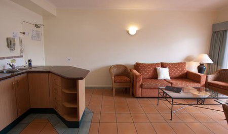 Mid City Luxury Suites - Accommodation in Brisbane 3