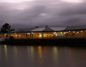 Waterfront Hotel - Accommodation in Brisbane