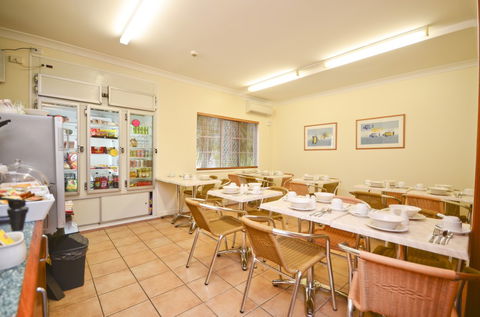 Reef Palms - Accommodation in Brisbane 4