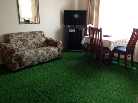 Carnegie Motor Inn And Serviced Apartments - Accommodation in Brisbane 3