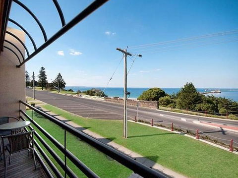 Centreport Units - Accommodation in Brisbane 1