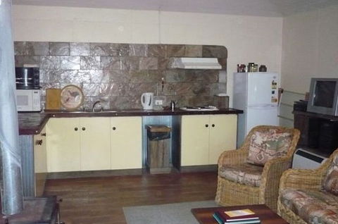 Emu Holiday Park - Accommodation in Brisbane 2