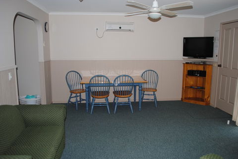 Lakes Entrance Country Cottages - Accommodation in Brisbane 5