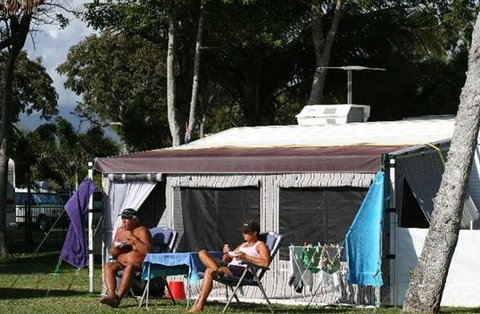 BIG4 Rollingstone Beach Caravan Resort - Accommodation in Brisbane 3