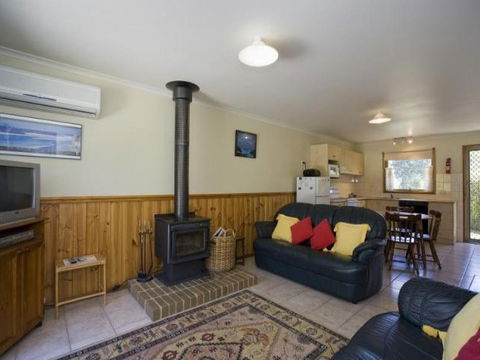 Surfcoast Retreat - Accommodation in Brisbane 1