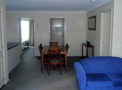 Victoria Lodge Motor Inn And Apartments - Accommodation in Brisbane 1