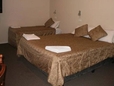 Colonial Village Motel - Accommodation in Brisbane 4