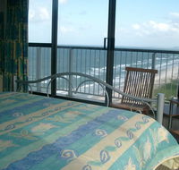 Golden Sands Holiday Apartments - Accommodation in Brisbane
