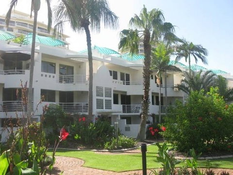 Camargue Beachfront Apartments - Accommodation in Brisbane 0