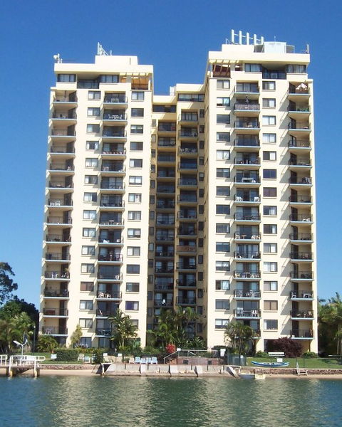 Banyandah Towers - Accommodation in Brisbane 0