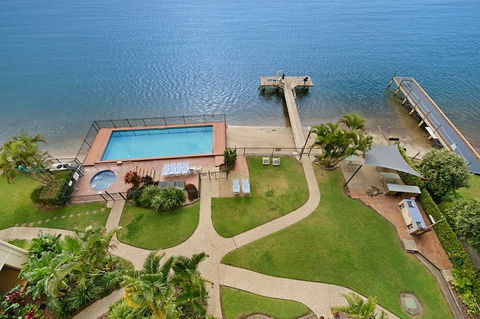 Banyandah Towers - Accommodation in Brisbane 1