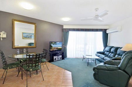 White Crest Luxury Apartments - Accommodation in Brisbane 5