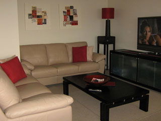 Beachfront Towers - Accommodation in Brisbane 8