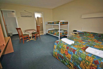 Red Cedars Motel - Accommodation in Brisbane 2