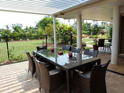 Montage Beach Apartments - Accommodation in Brisbane 4