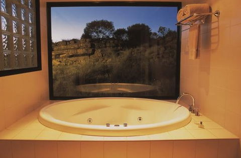 Kings Canyon Resort - Accommodation in Brisbane 3