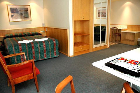 Nirebo Motel - Accommodation in Brisbane 2