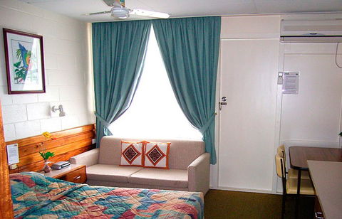 Motel Carnarvon - Accommodation in Brisbane 0