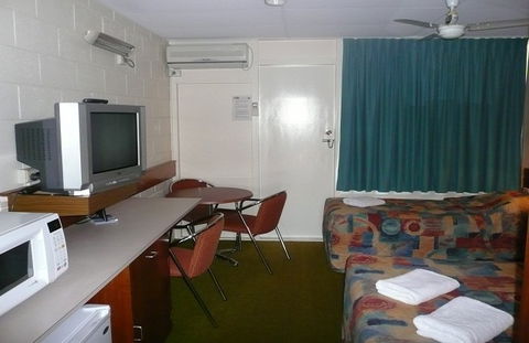 Motel Carnarvon - Accommodation in Brisbane 2