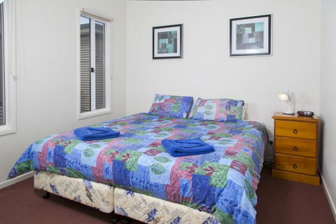 Sundowner Cabin And Tourist Park - Accommodation in Brisbane 12