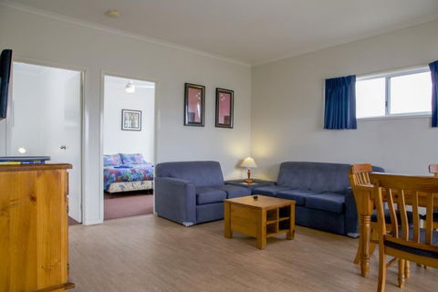Sundowner Cabin And Tourist Park - Accommodation in Brisbane 9