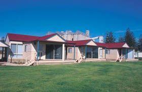 The Mac's Beachfront Villas - Accommodation in Brisbane 0