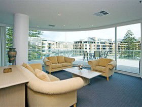 Glenelg Gateway Apartment .com - Accommodation in Brisbane 0