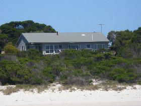 Island Beach SA Accommodation in Brisbane