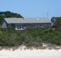 Island Beach Escape - Accommodation in Brisbane