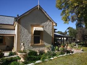 Annadale SA Accommodation in Brisbane