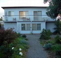 Salty Grape Beach House - Accommodation in Brisbane