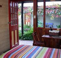 Red Poles - Accommodation in Brisbane