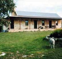 Mt Dutton Bay Woolshed Heritage Cottage - Accommodation in Brisbane
