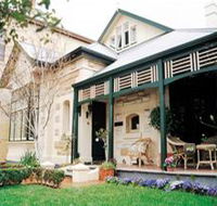 Water Bay Villa Bed and Breakfast - Accommodation in Brisbane